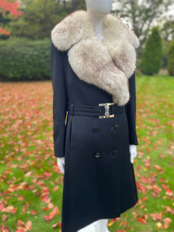 Vintage Basler Modell Black Coat with Fox Collar
