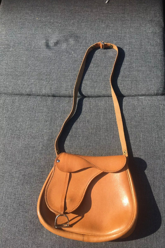 Vintage coach sales shoulder bag